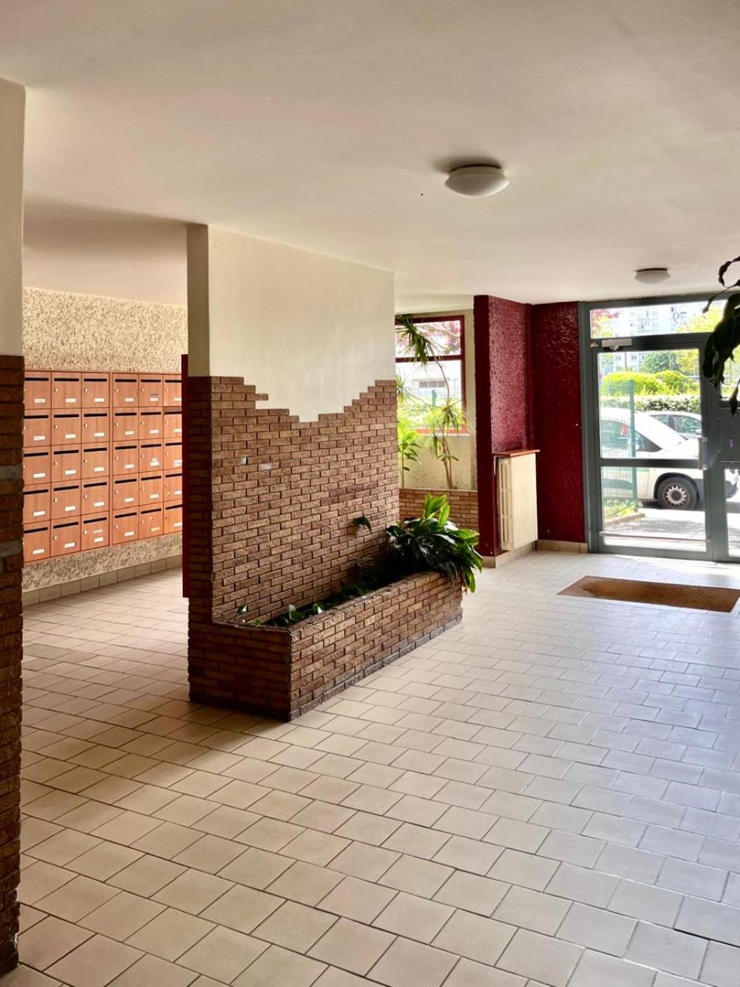 Apparemment Spacieux T5 Lyon Exteriör bild